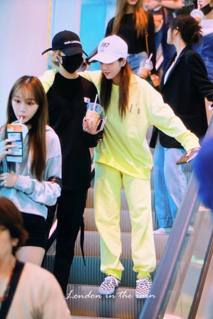 아이즈원 95년생 리더 은비..03년생 유진이의 키차이 | 인스티즈