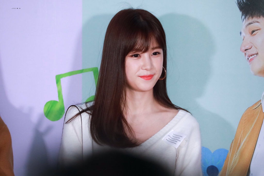 [에이핑크] 아침 사이에 비가 내려서 박초롱 | 인스티즈