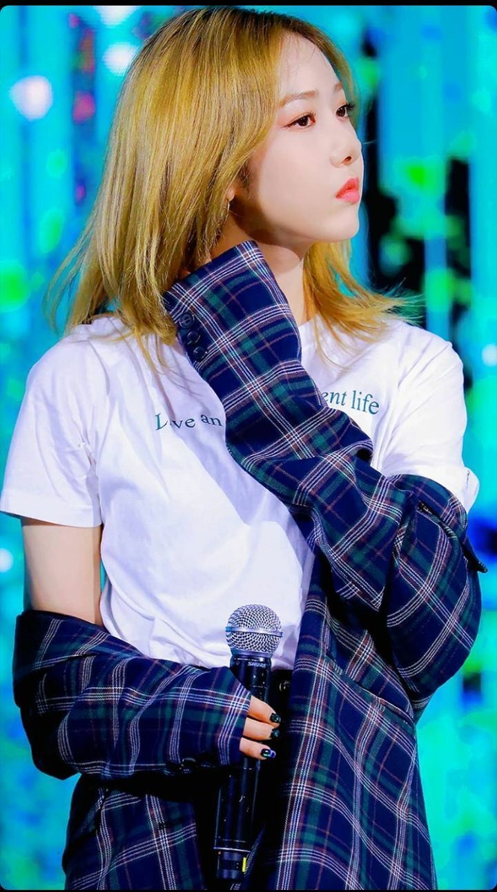 은근히 세계에서 제일 미인인 듯한 여자친구 신비.jpgif | 인스티즈