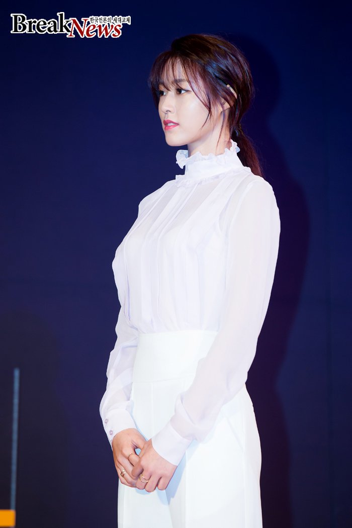 [설현] 몸매가 좋아보이는 이유 중 하나라 생각하는 것.jpgif | 인스티즈