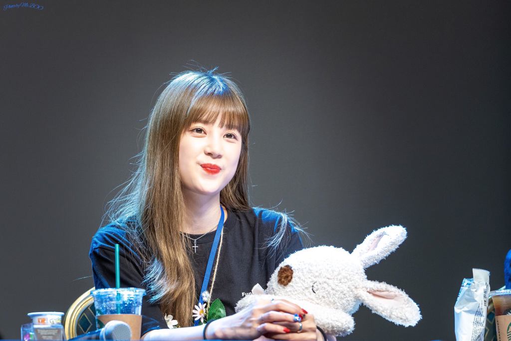 [에이핑크] 아침 사이에 비가 내려서 박초롱 | 인스티즈