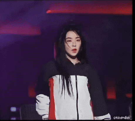 다른듯 닮은 아이린과 슬기의 찰나의 순간들 | 인스티즈