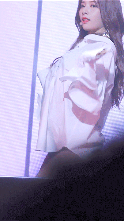 유혹하는 보나.gif | 인스티즈