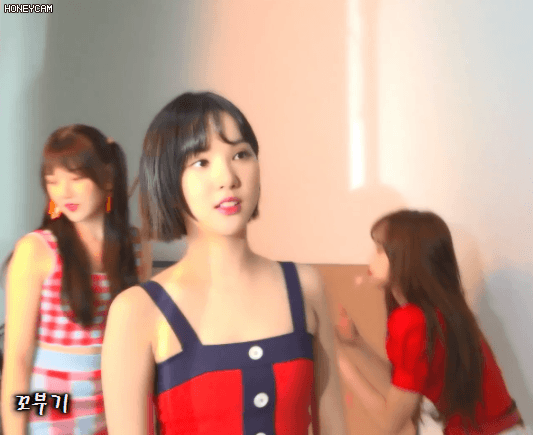 섹시가수 여자친구 은하 과감한 섹시 웨이브.gif | 인스티즈