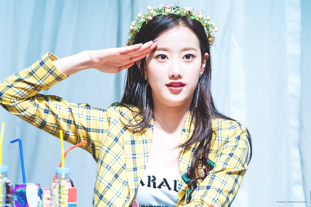 화관쓴 에이프릴 나은이.jpg | 인스티즈
