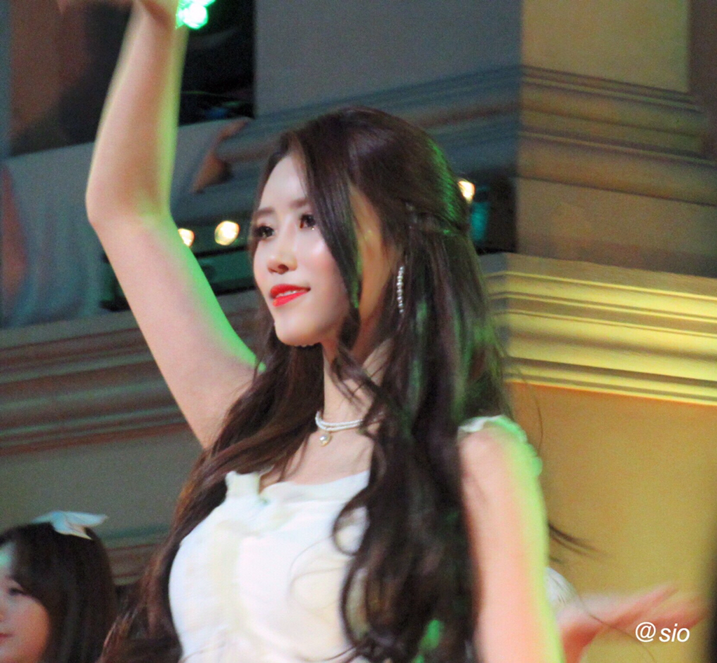 [러블리즈] 당 떨어지는 기분이라서 미주 | 인스티즈