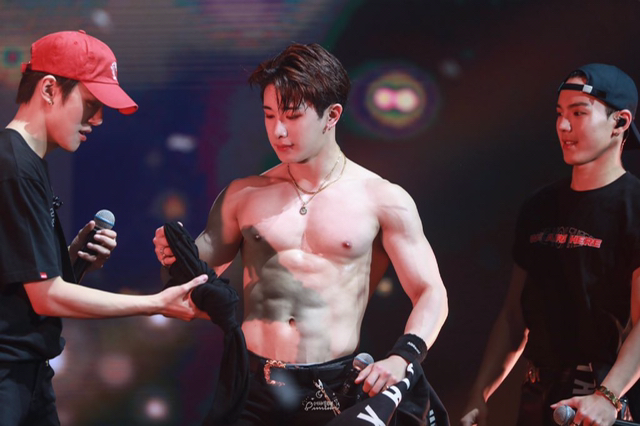 어좁 탈출한 남자 연예인들.jpg | 인스티즈