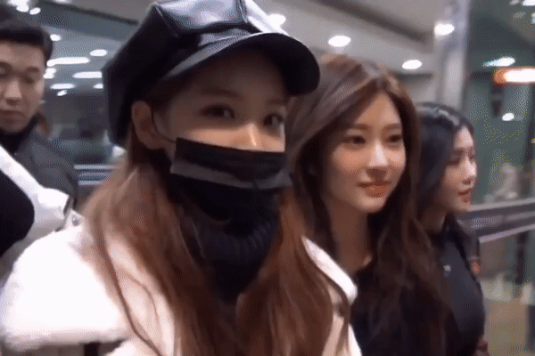 어제 아이즈원 김채원,김민주 | 인스티즈