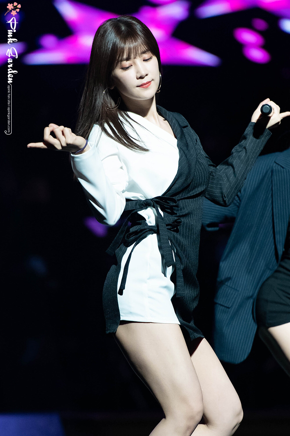 [에이핑크] 비 올것 같은 날씨라서 박초롱 | 인스티즈