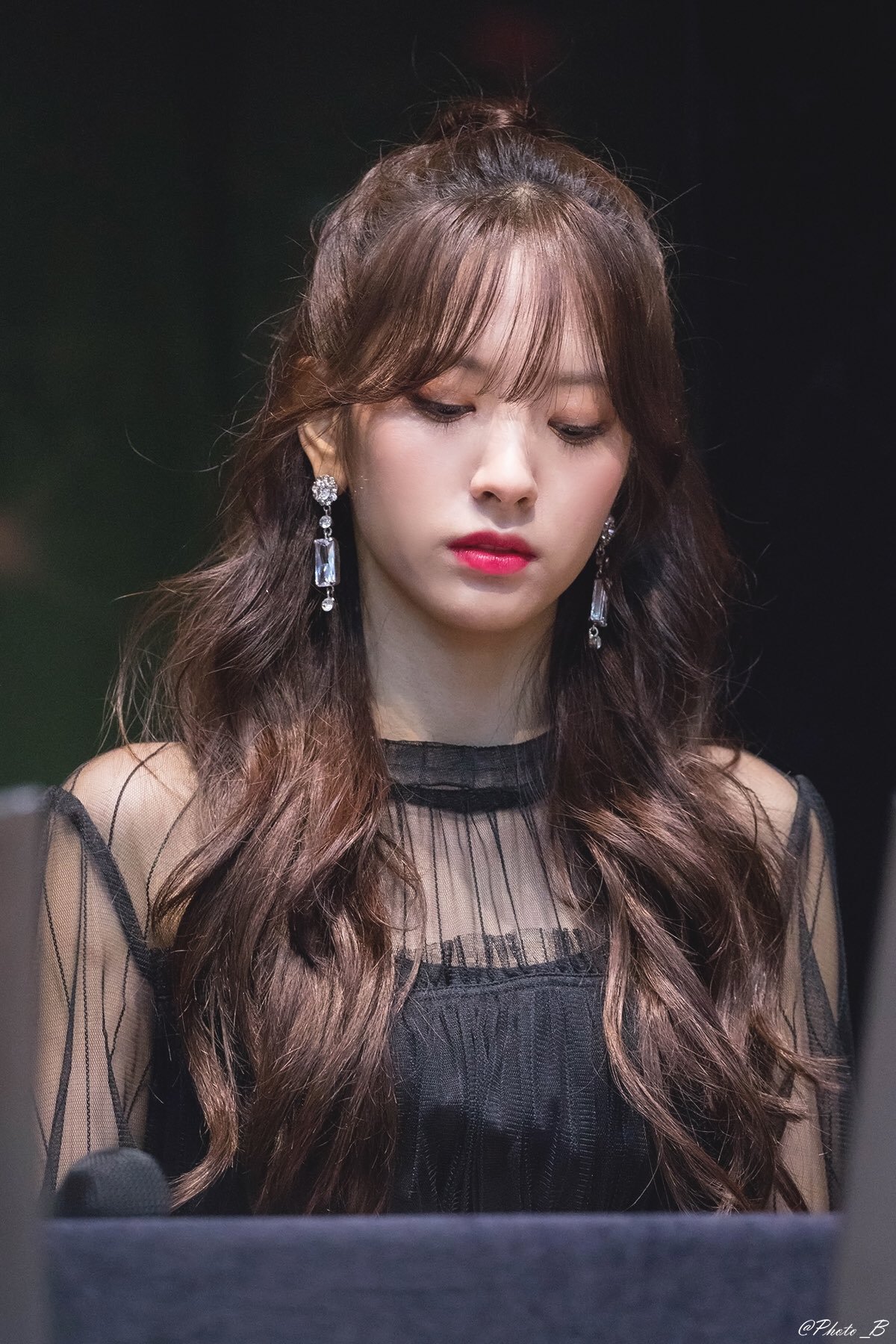 반묶음머리가 찰떡같이 어울리는 우주소녀 보나.jpg | 인스티즈