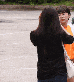 모모랜드 연우 청바지 뒤태.gif | 인스티즈