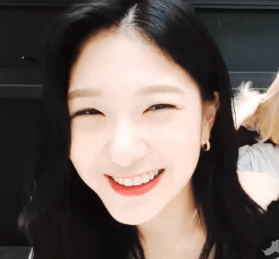 점심먹어서 기분좋으니 프로미스나인 더여니 이서연 | 인스티즈