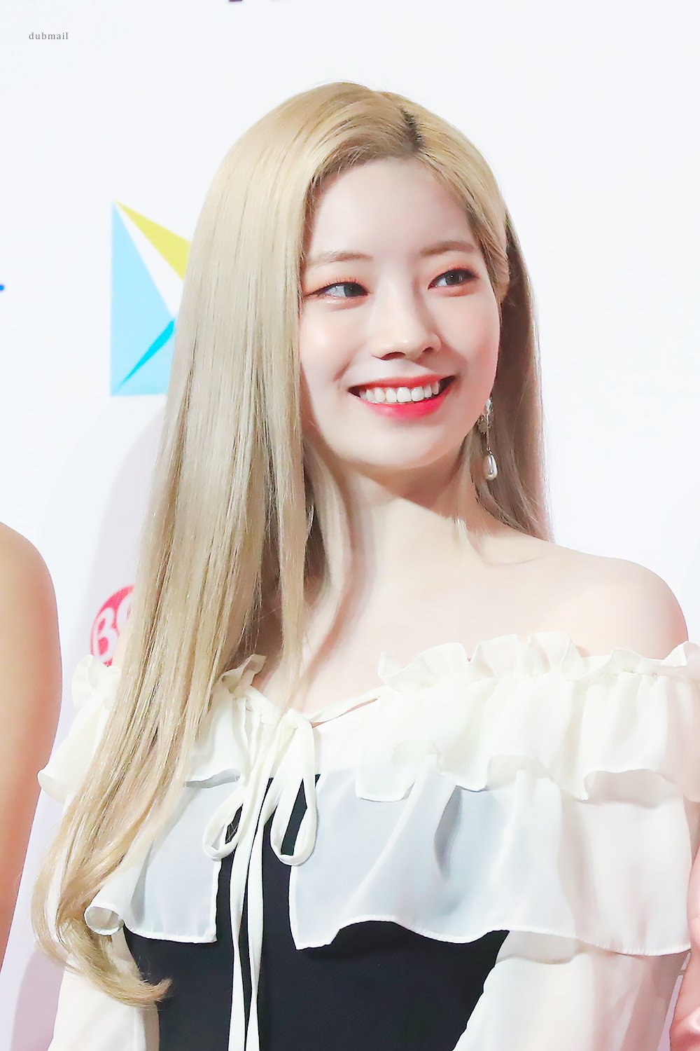 금발머리 다현이.jpg | 인스티즈