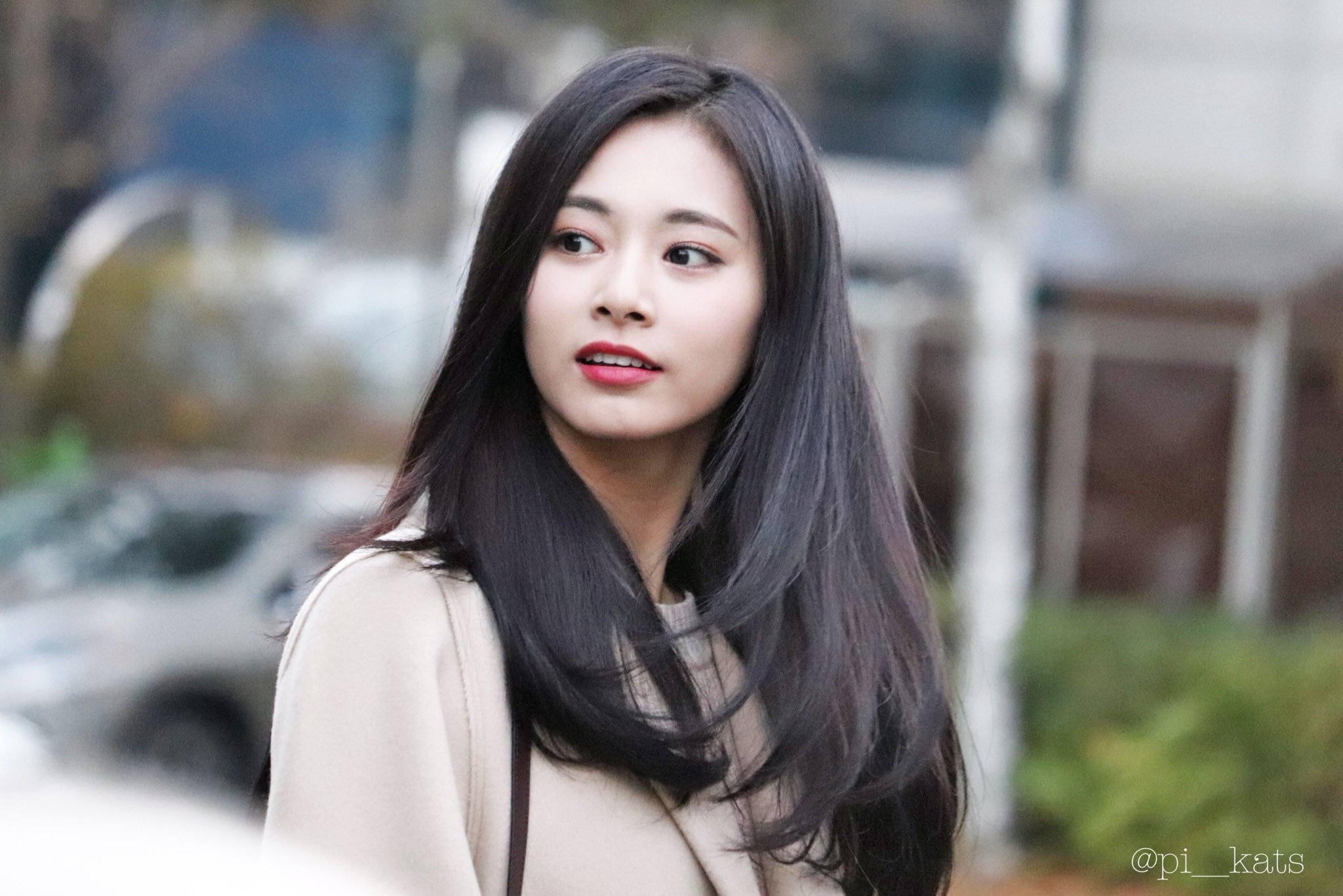 최근 트와이스 쯔뭉이 쯔위의 비주얼.jpgif | 인스티즈