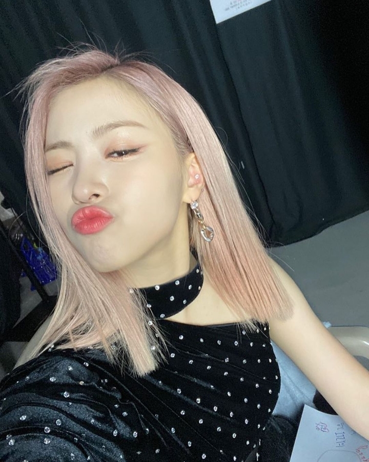 오늘자 ITZY 있스타그램 | 인스티즈