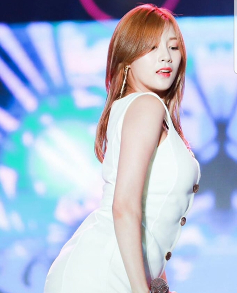 데뷔 10년차에 반오십인 여자 아이돌.jpgif | 인스티즈