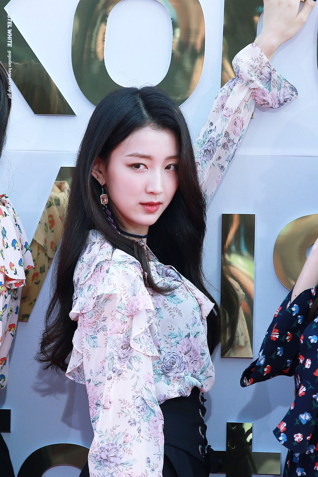 [구구단] 카페 앱 용량 제한 때문에 예전같이 많이 업로드를 못하니 아쉬워서 신보라 | 인스티즈