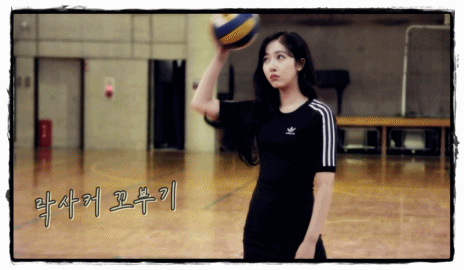 검은색이 잘 어울리는 여자친구 신비.jpgif | 인스티즈