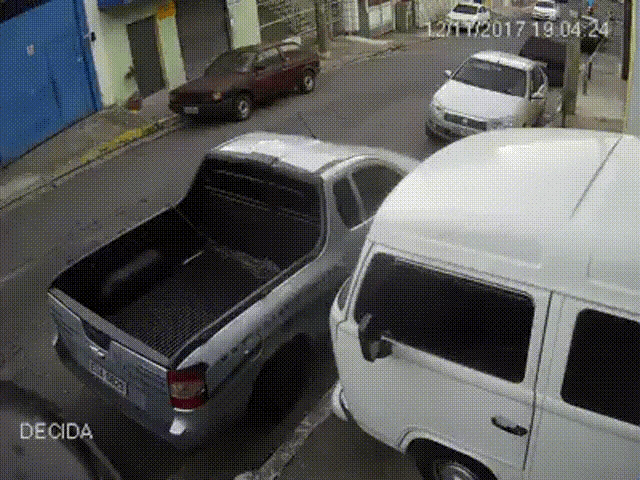 오토바이 사고.gif | 인스티즈