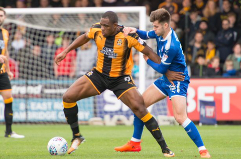 스코틀랜드 리그 피지컬 괴물의 여자친구 ㄷㄷㄷㄷ | 인스티즈