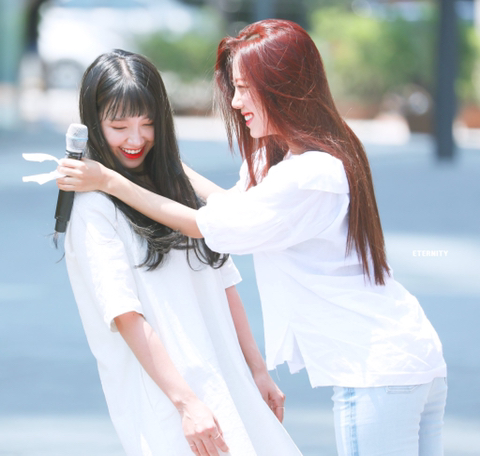 에이핑크 남주 와 은지.jpg | 인스티즈