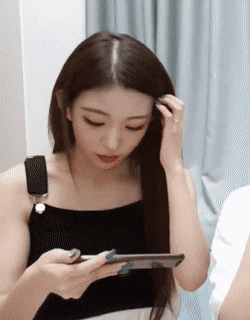 브이앱하는 프로미스나인 채영이 미모.gif | 인스티즈