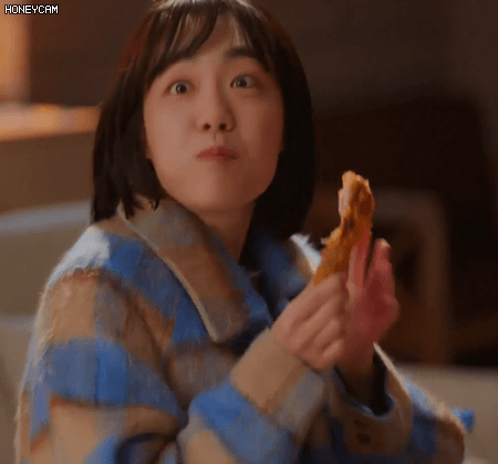 낭만닥터 김사부2 치킨 먹는 윤아름(소주연).gif | 인스티즈