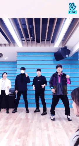 모모한테 춤 배우는 트와이스 매니저들 ㅋㅋㅋㅋㅋ | 인스티즈