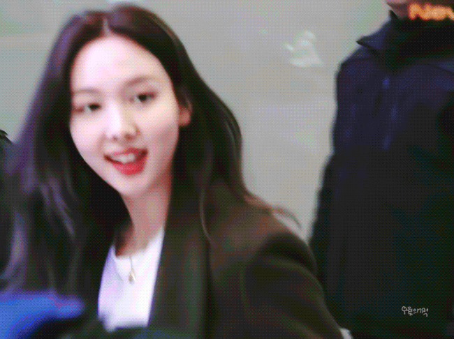 출국하는 트와이스 나연 | 인스티즈