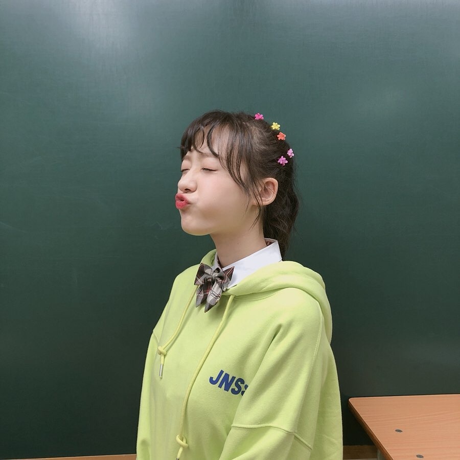 오늘자 에이프릴 이진솔 인스타 | 인스티즈