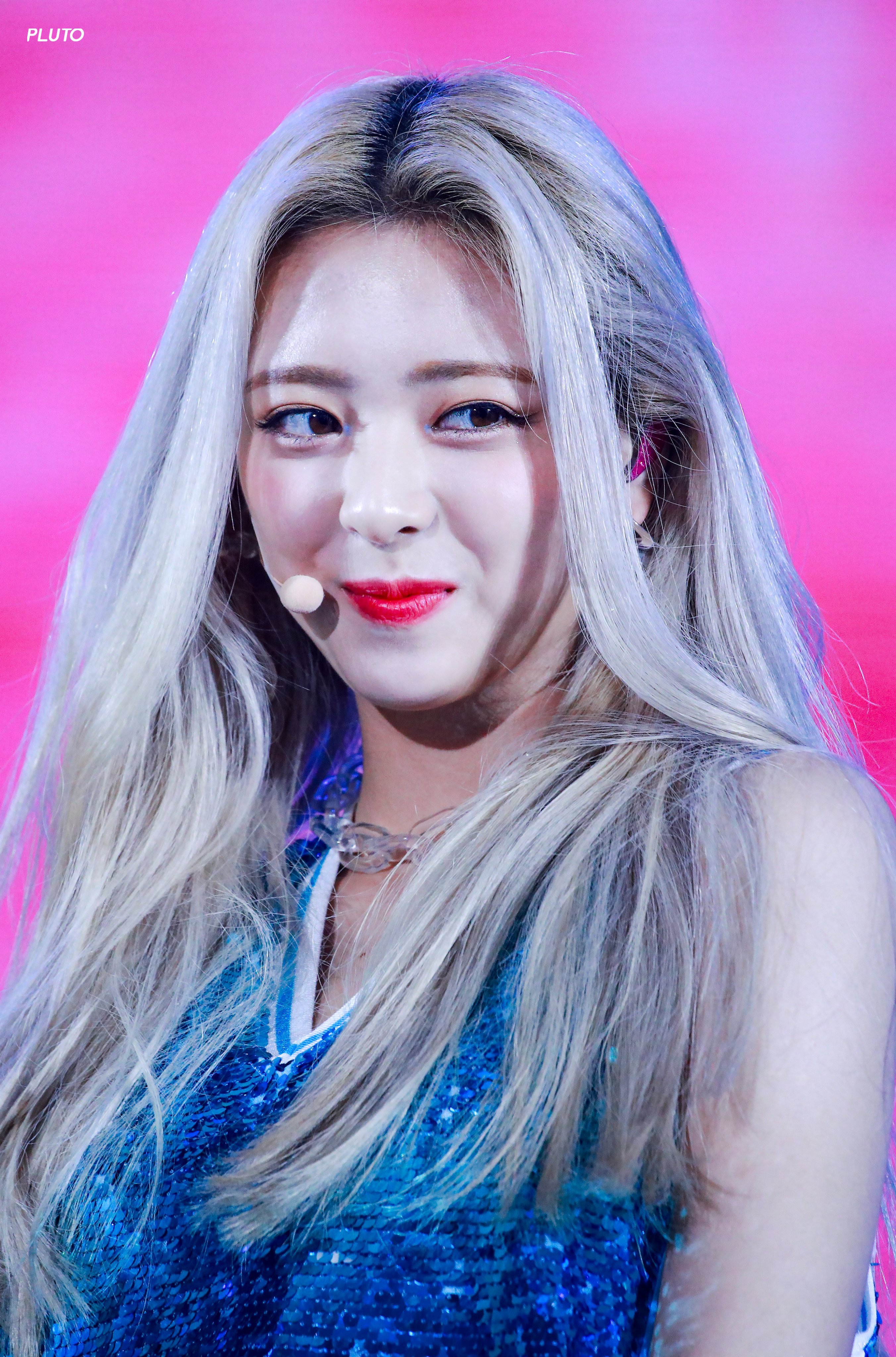 금발머리 ITZY 유나.jpgif | 인스티즈