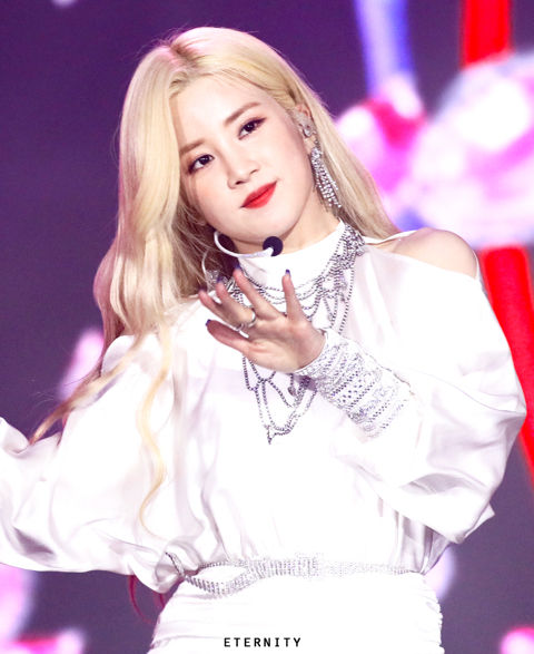 이상형 그 자체인 여자 연예인 | 인스티즈