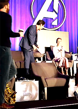 크리스 에반스(캡틴 아메리카) 피지컬.gif | 인스티즈