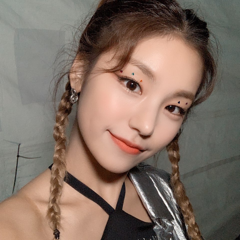 오늘자 ITZY 인스타그램.jpg | 인스티즈