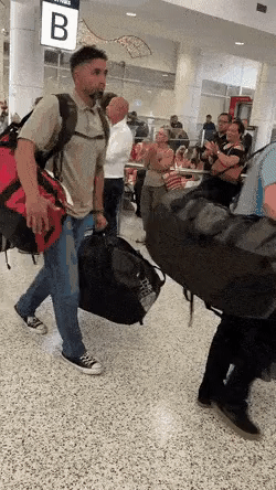 미국 산불소방대 호주로 파견장면.gif | 인스티즈