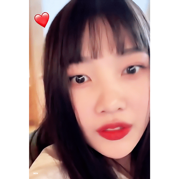 예쁜 스위스 풍경과 잘 어울리는 레드벨벳 조이 | 인스티즈