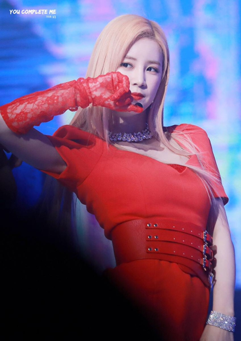 에이핑크 초롱이의 상반된 분위기.jpg | 인스티즈