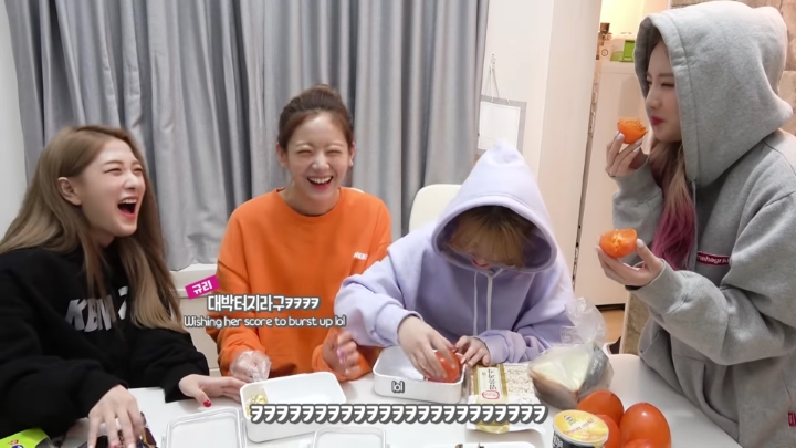 이채영 수능 도시락 만들던 프로미스나인 깨알 장면.jpg | 인스티즈