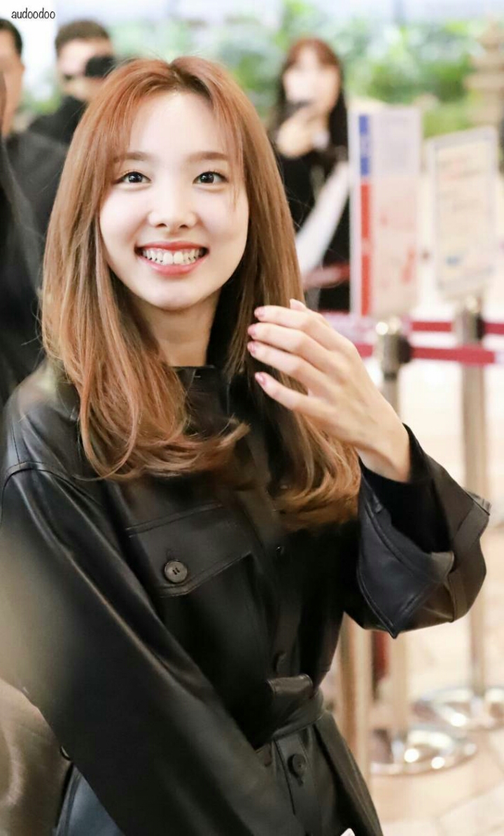 일본 공연차 출국하는 트와이스 임나연 | 인스티즈