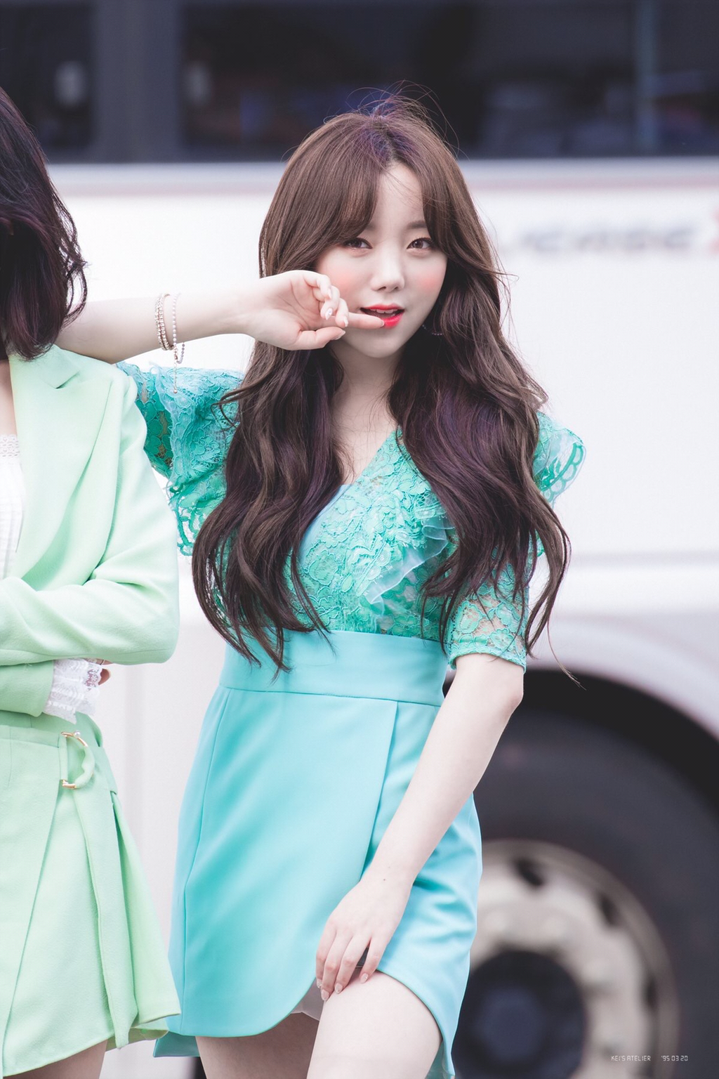 [러블리즈] 친구들이 회 먹으러 가자고 하길래 케이 | 인스티즈