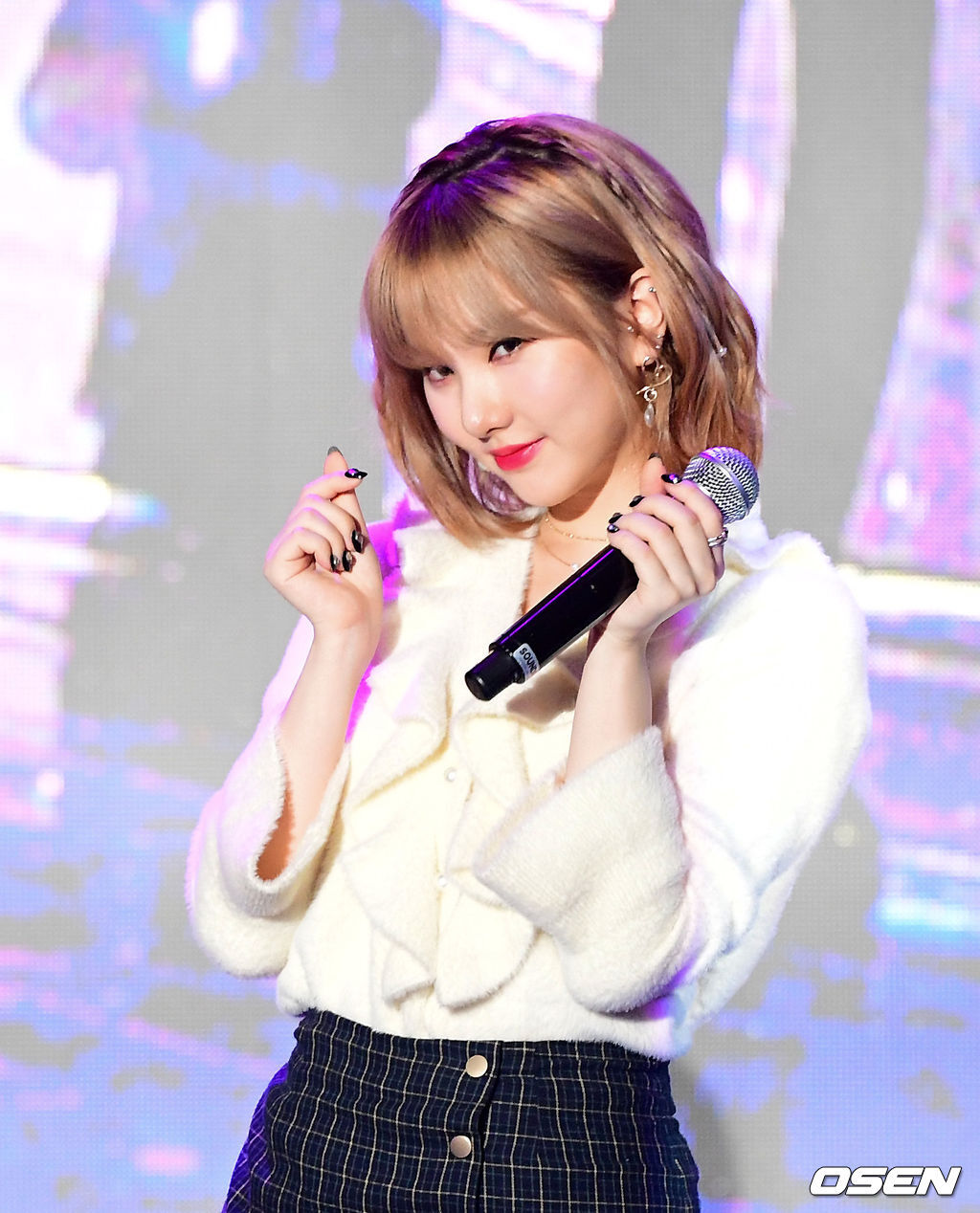 대전하나시티즌 창단식 초대가수 여자친구.jpgif | 인스티즈