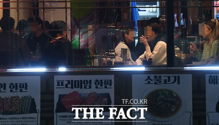 코로나 19사태에도 무신경한 젊은이들? | 인스티즈