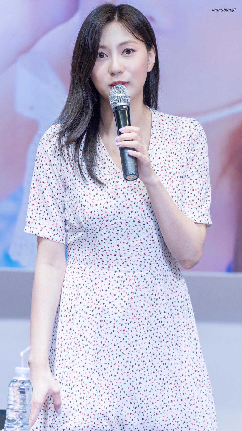 [에이핑크] 오늘은 기타 줄 교체 할 예정이라서 하영이 | 인스티즈