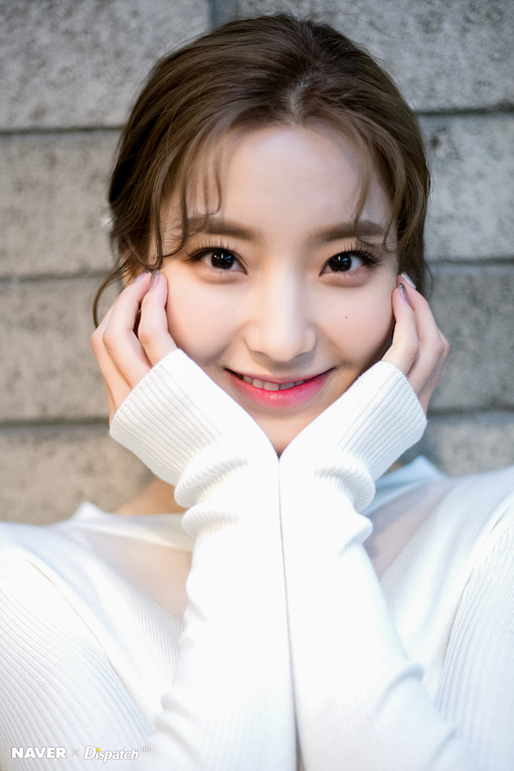 데뷔 300일 기념 프로미스나인 이새롬 | 인스티즈