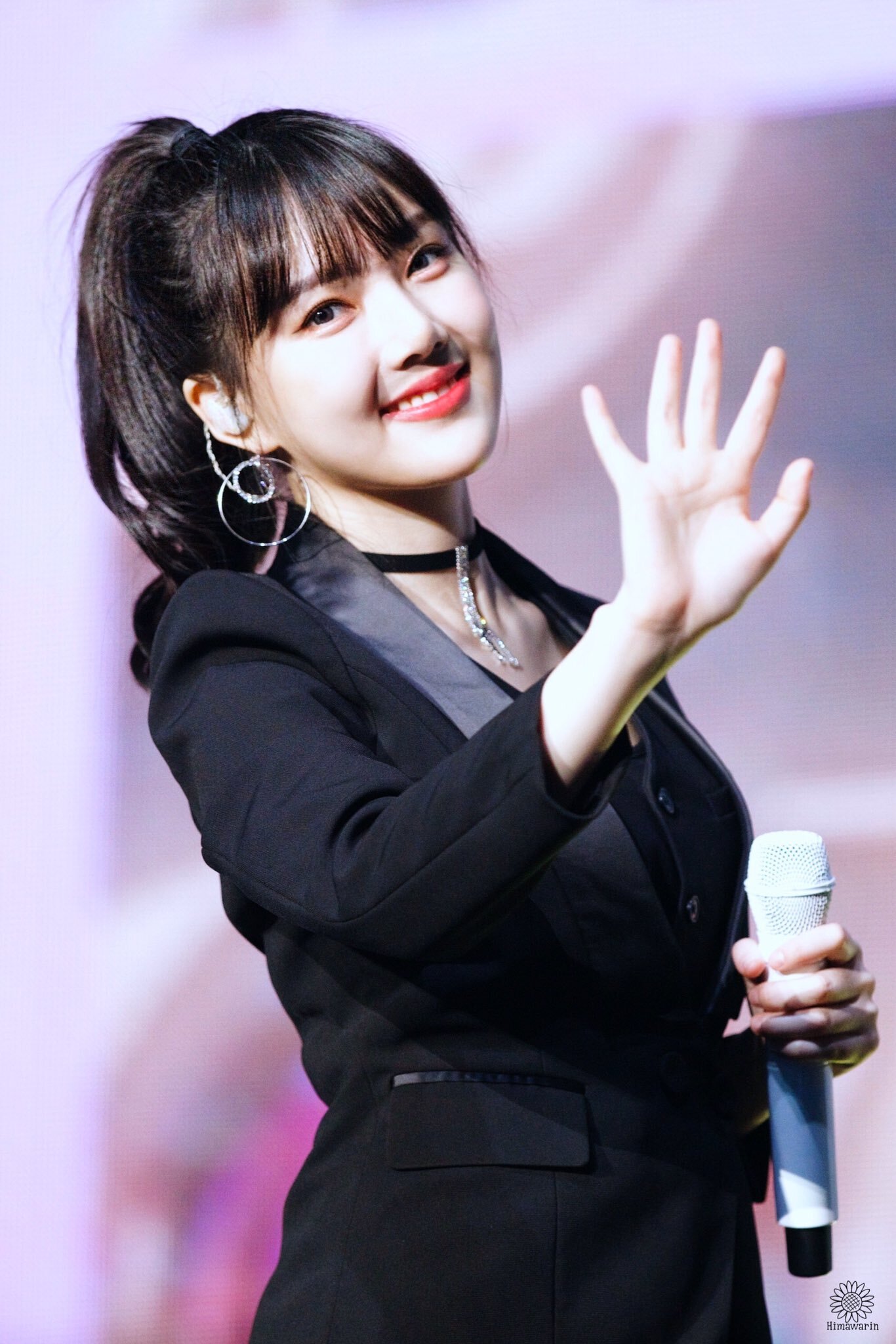 나른한 오후에 보니까 은근히 미인인 듯한 여자친구 예린이.jpgif | 인스티즈