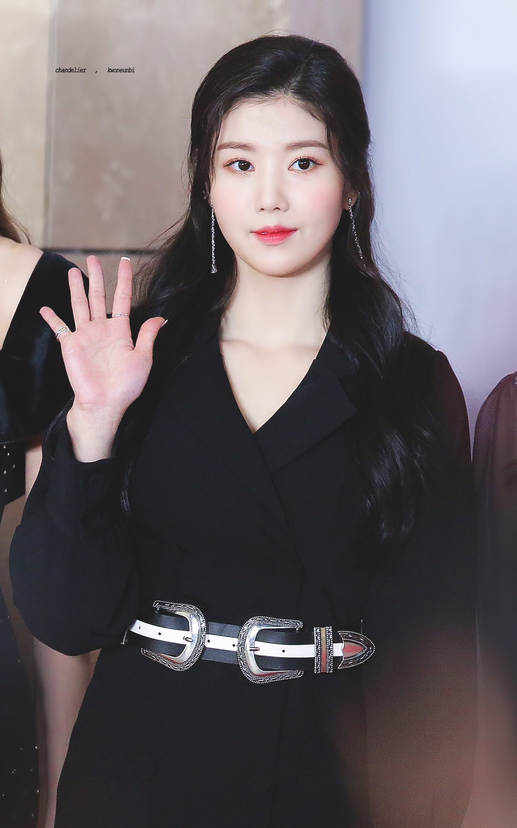 [아이즈원] 비가 많이 내려오고 있어서 권은비 | 인스티즈