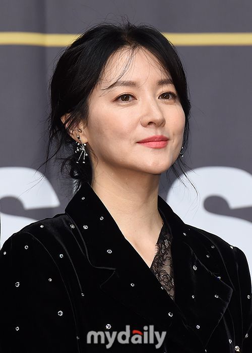 오늘자 이영애.jpg (아름다운예술인상 시상식 참석) | 인스티즈
