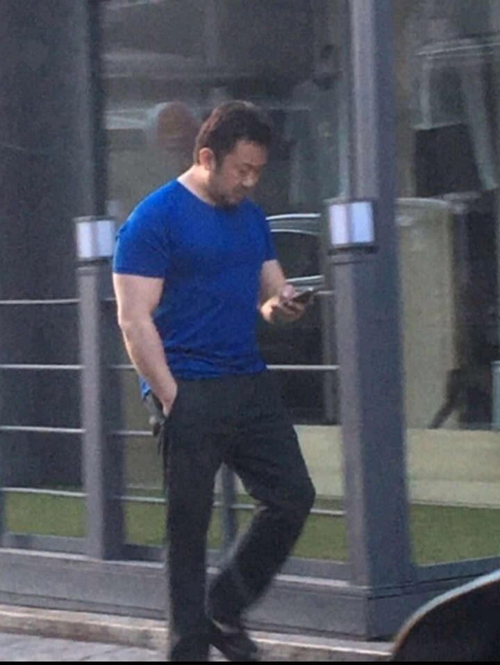 수금하러 가는 마동석.jpg | 인스티즈