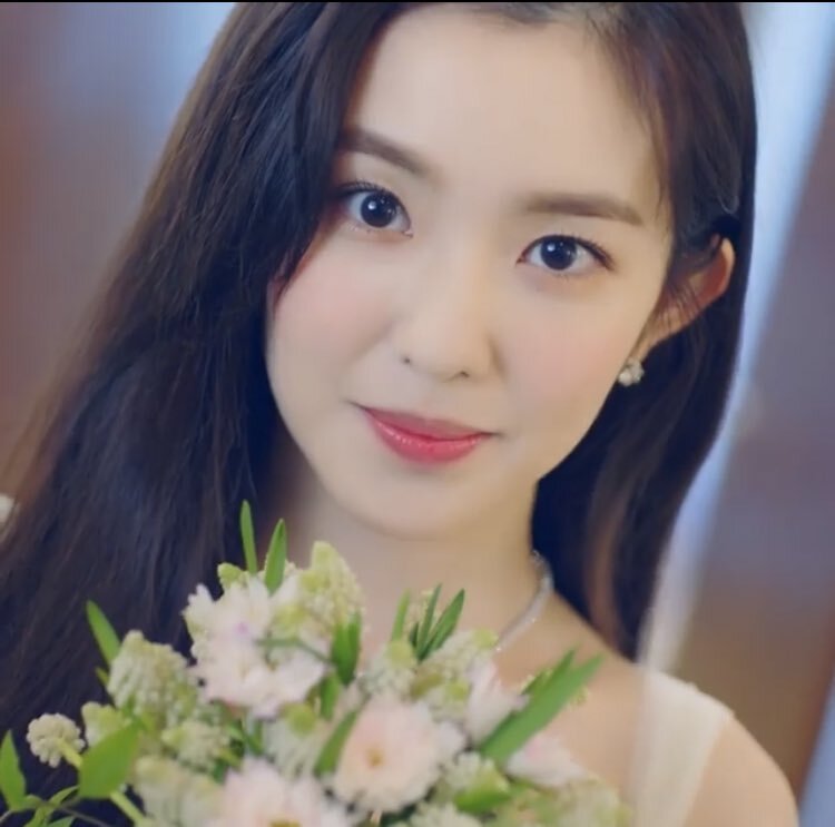 레드벨벳 아이린 다미아니 새광고 속 얼굴 어택 | 인스티즈