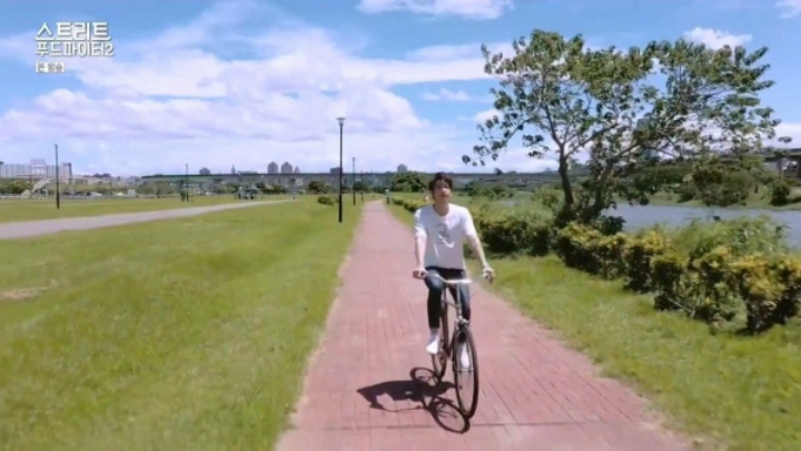 청춘영화의 한 장면 같은 지난주 스트리트푸드파이터 오프닝 | 인스티즈